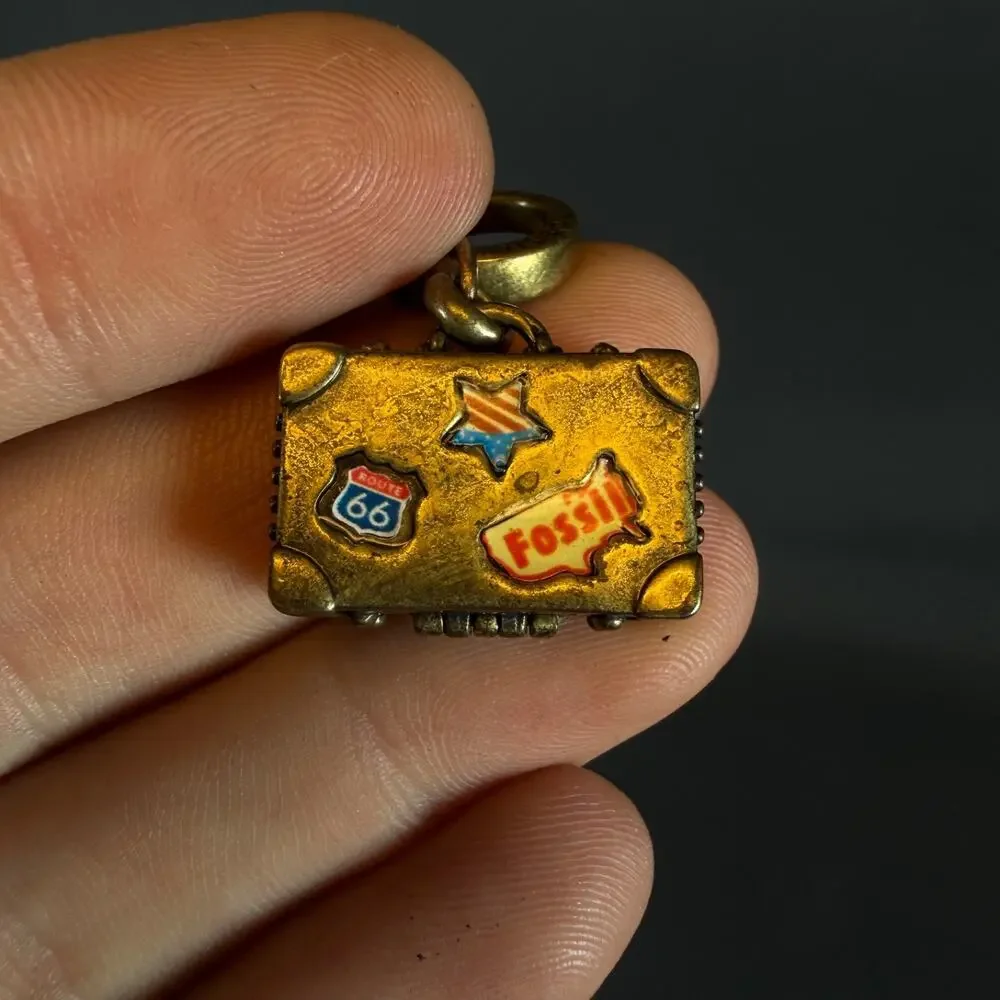 Rare Super Cool Vintage Fossil Charm USA suitcase Route 66